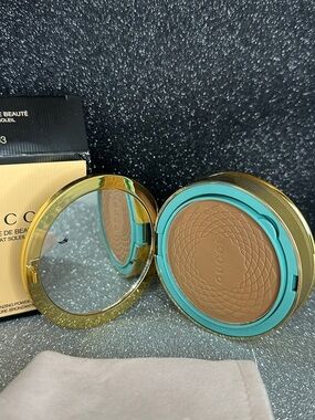 Gucci Poudre de Beauté Éclat Soleil Bronzing Powder - Shade 3